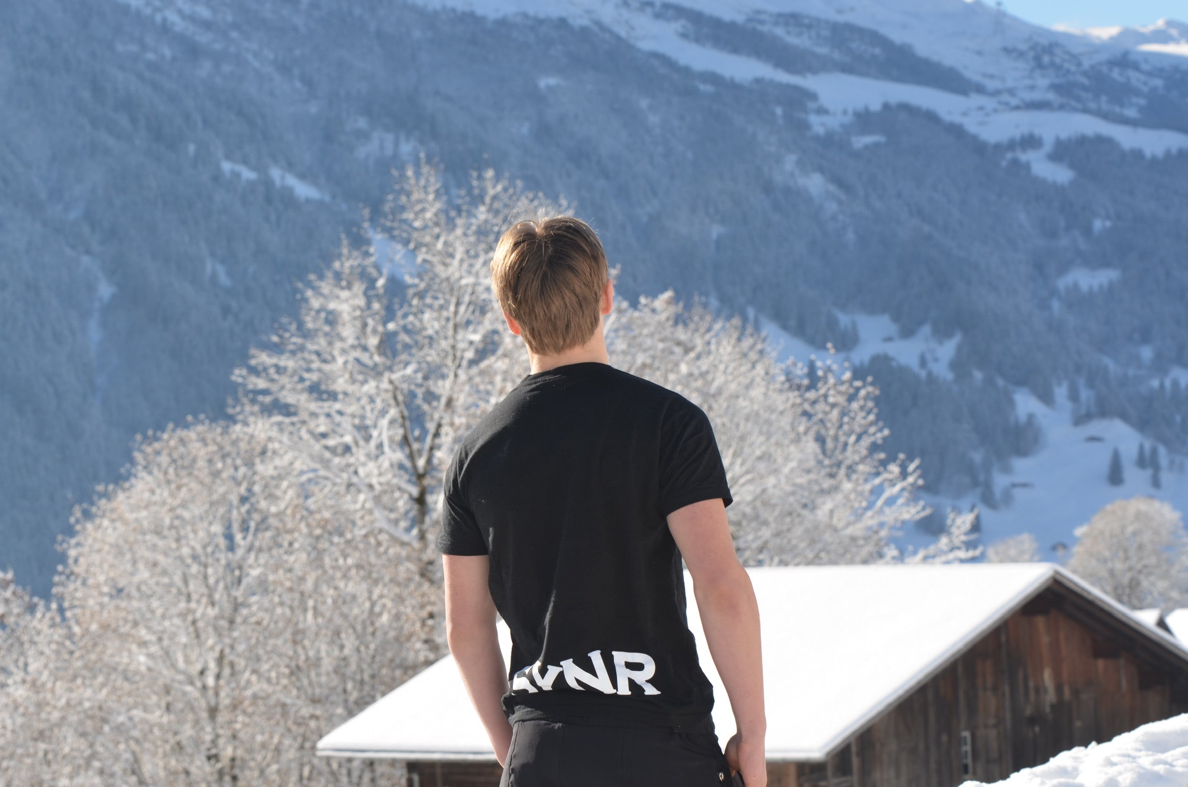 Classic T-Shirt - SYNR V1